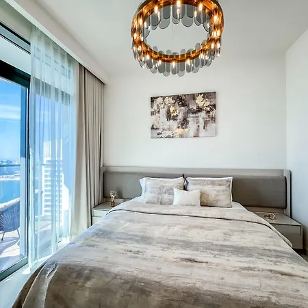 Panoramic Escape With Private Beach, 2Br On High Floor Dubai Exterior photo