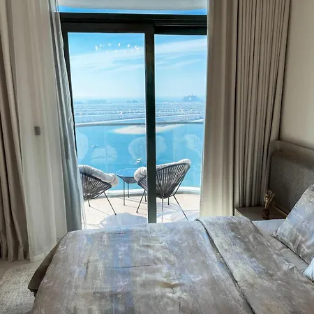 Panoramic Escape With Private Beach, 2Br On High Floor Dubai Exterior photo