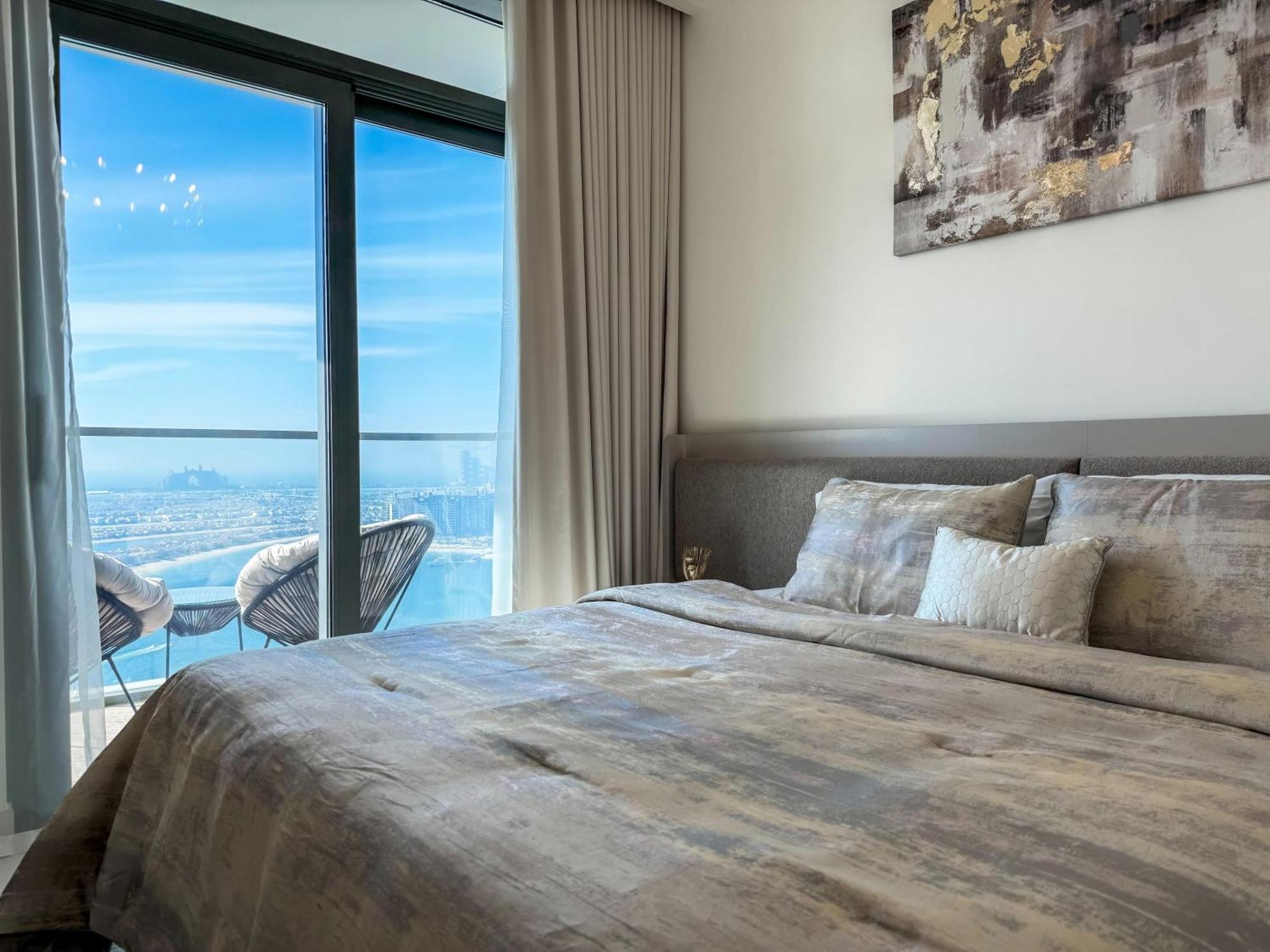 Panoramic Escape With Private Beach, 2br On High Floor