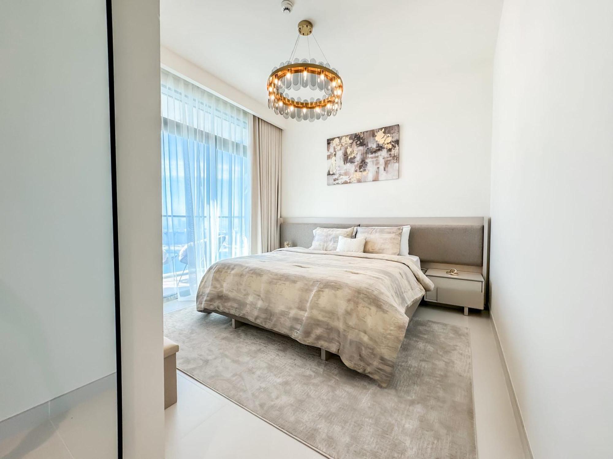 Panoramic Escape With Private Beach, 2br On High Floor