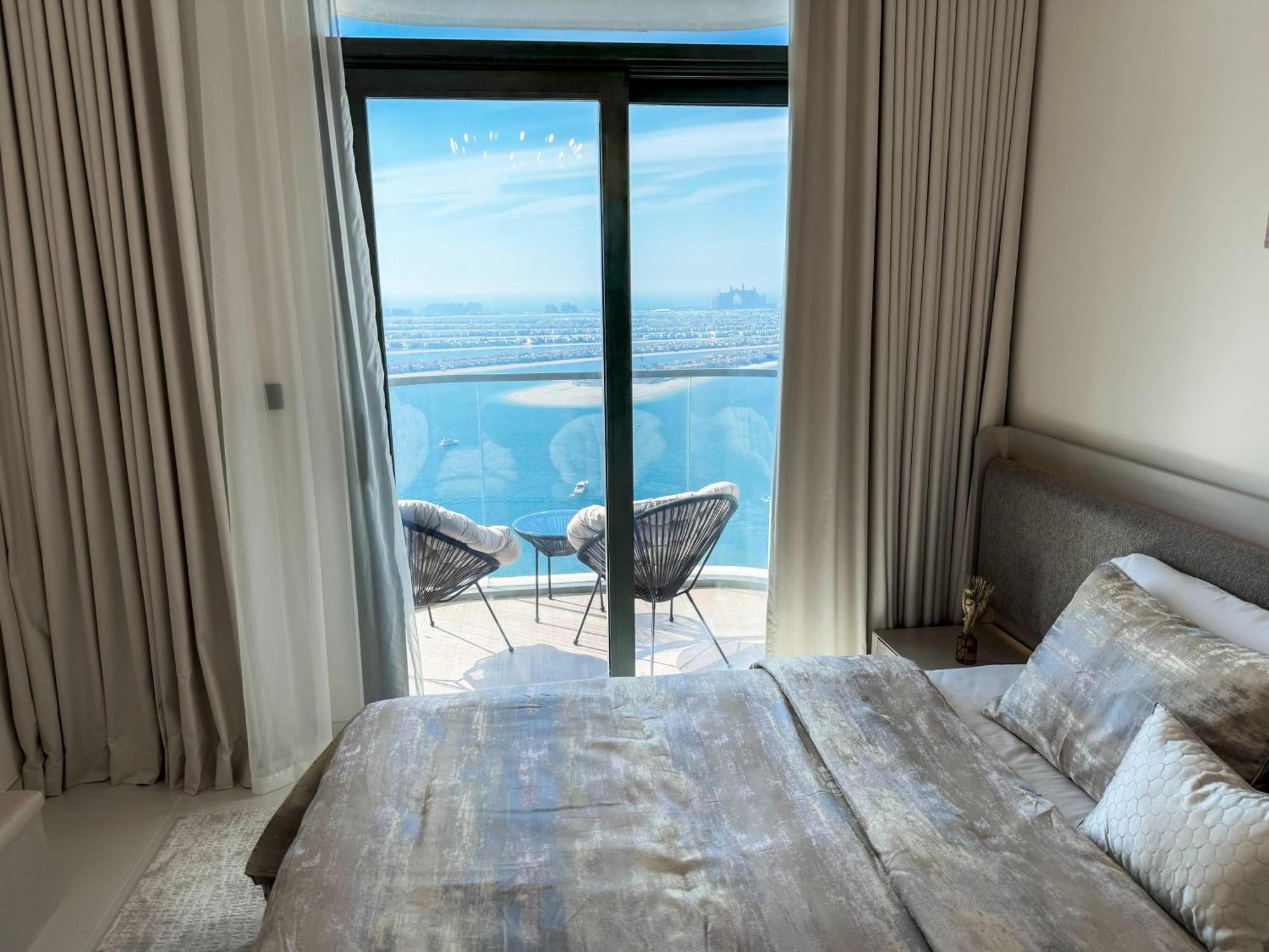 Appartement Panoramic Escape With Private Beach, 2br On High Floor *
